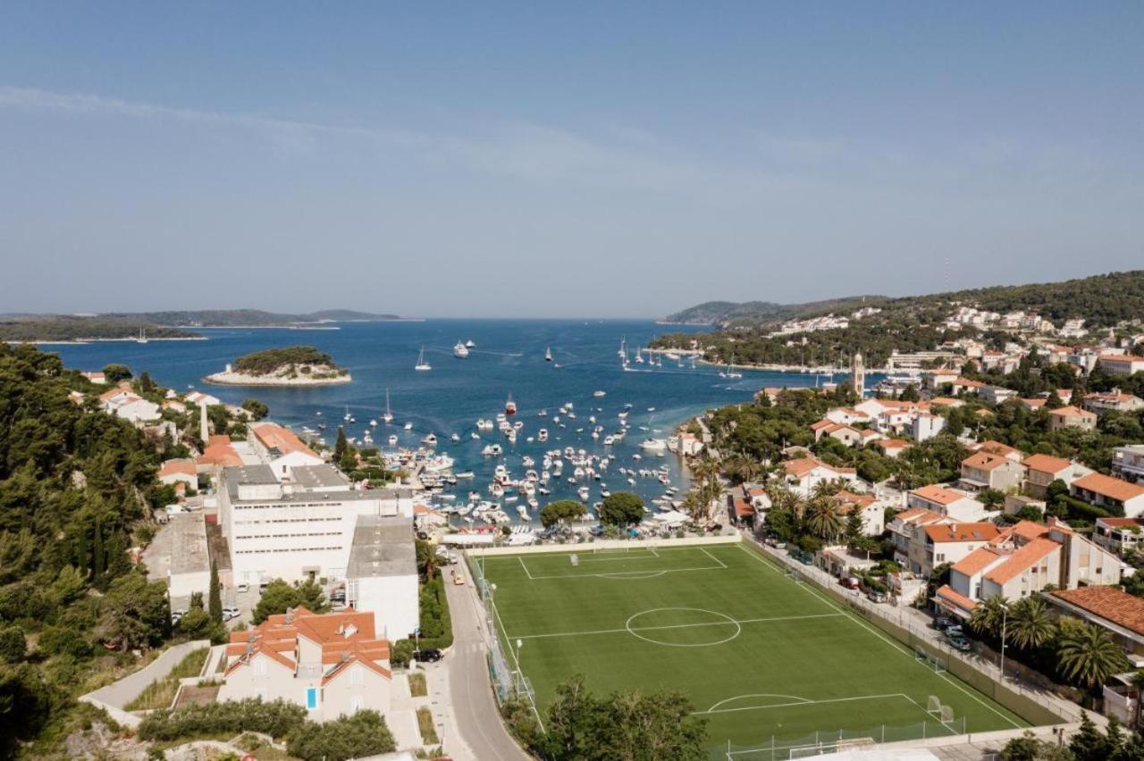 Apartment Sunny Elza 2 Đảo Hvar Ngoại thất bức ảnh