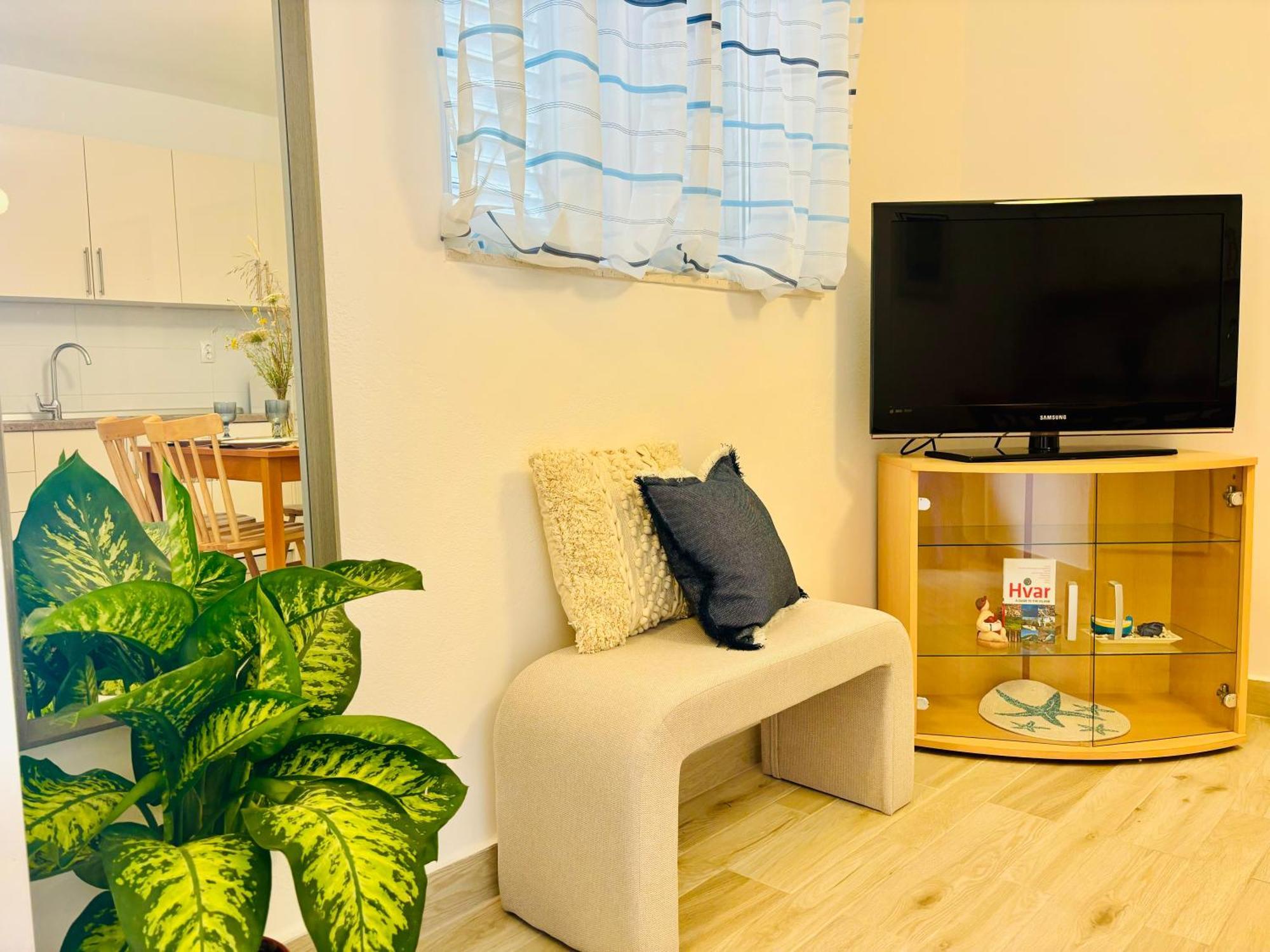 Apartment Sunny Elza 2 Đảo Hvar Ngoại thất bức ảnh